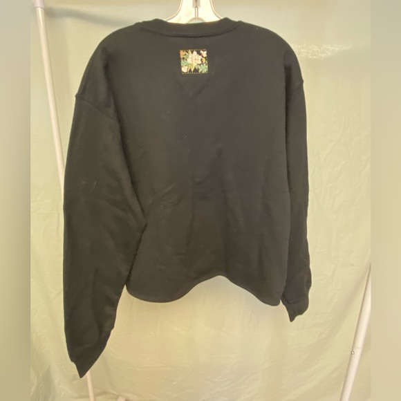 Gildan Women’s Sweatshirt - Picture 5 of 5